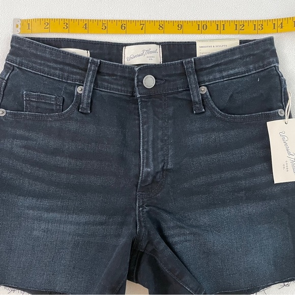 Universal Thread High Rise Short - Picture 9 of 10